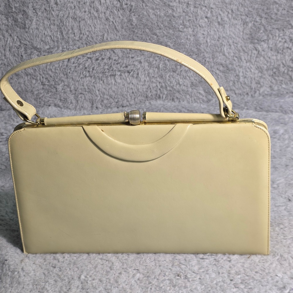 Triangle New York Vintage MCM Handbag Leather Lined‎ Cream Gold Kiss Lock